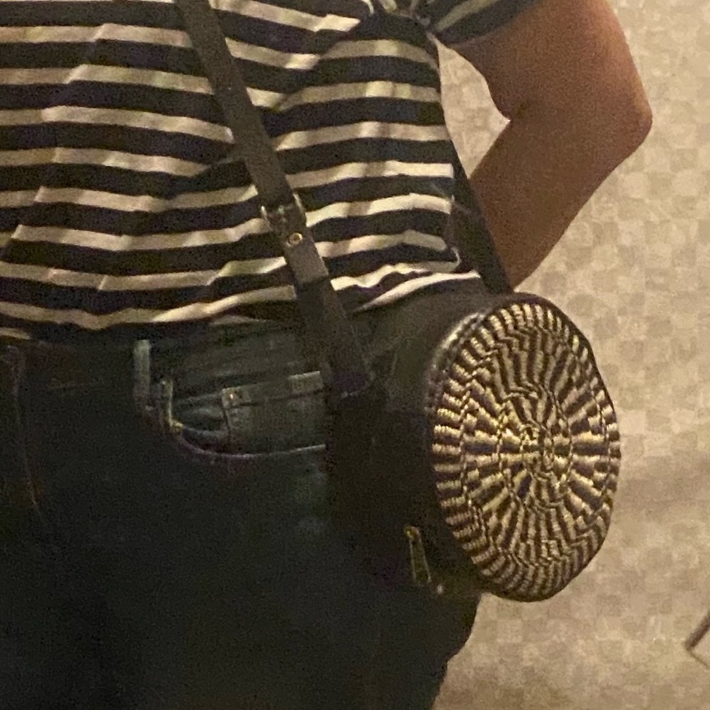 Round Woven & Leather Crossbody Bag Black White Spiral Boho Festival‎ Purse - Picture 6 of 8